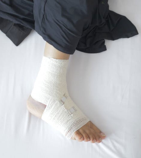 Post-Fracture Stiffness Rehabilitation in Gomti Nagar, Lucknow